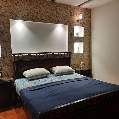 3 Bedroom Furnished Holiday Home Near Valencia Town, Lake City & Ring Road Lahore Extérieur photo