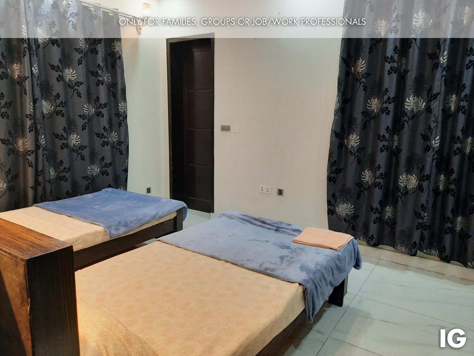 3 Bedroom Furnished Holiday Home Near Valencia Town, Lake City & Ring Road Lahore Extérieur photo