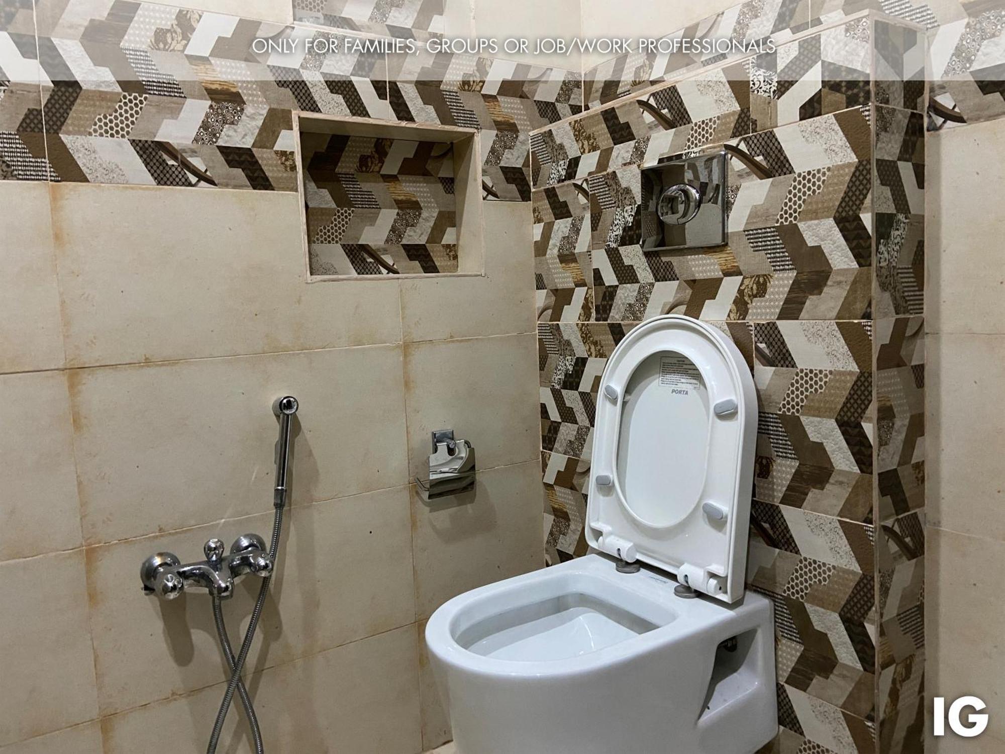 3 Bedroom Furnished Holiday Home Near Valencia Town, Lake City & Ring Road Lahore Extérieur photo