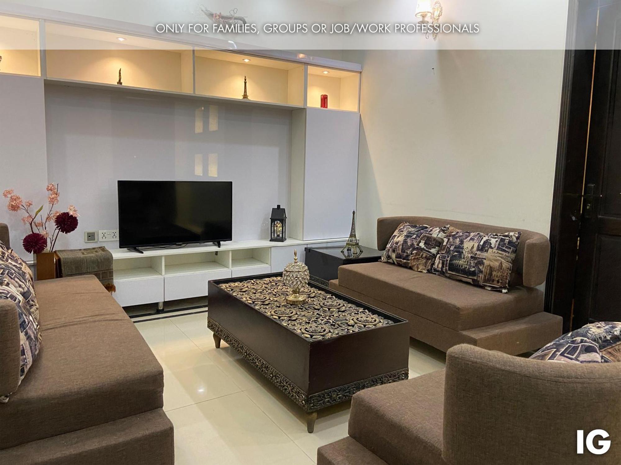 3 Bedroom Furnished Holiday Home Near Valencia Town, Lake City & Ring Road Lahore Extérieur photo