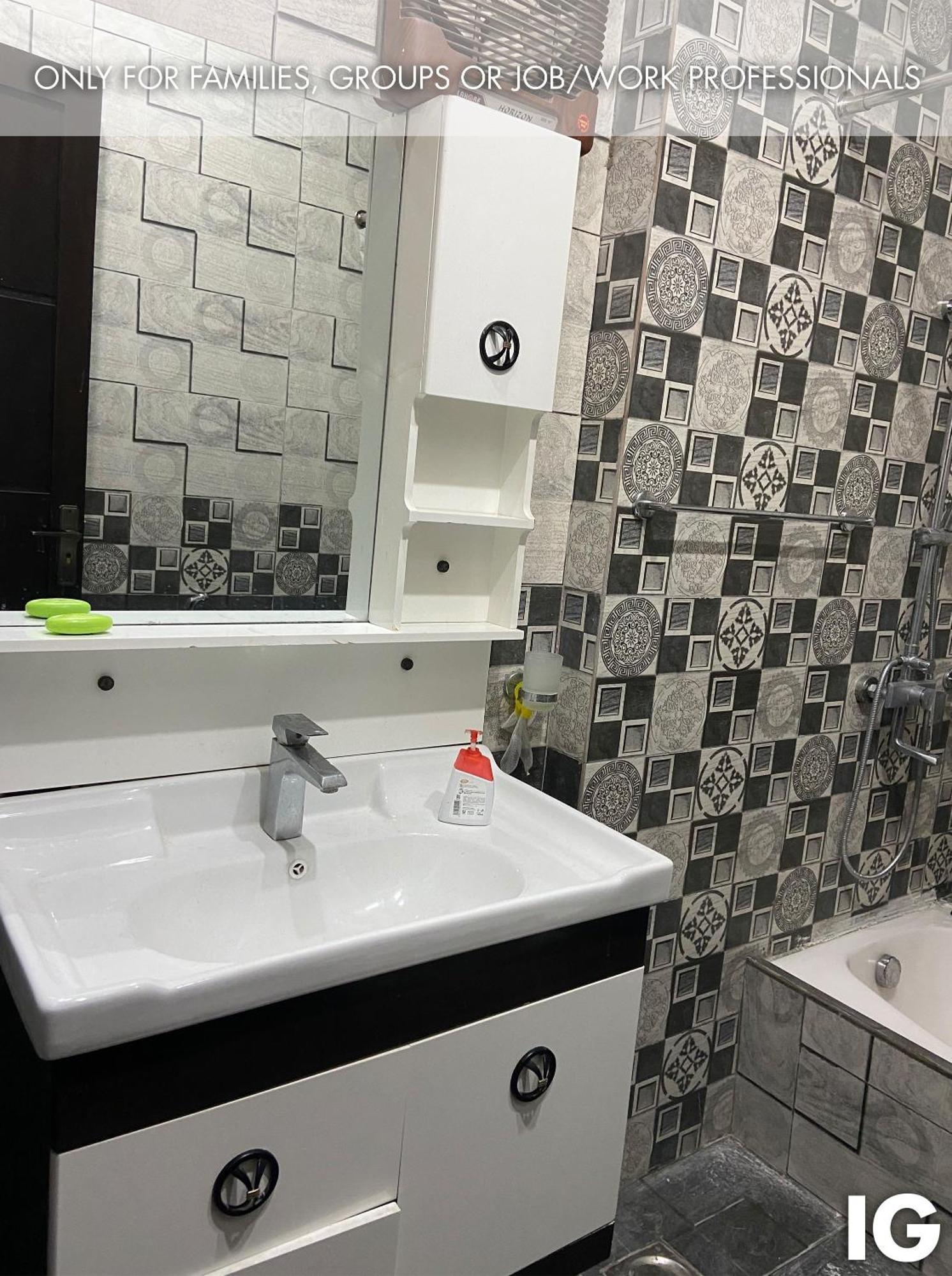 3 Bedroom Furnished Holiday Home Near Valencia Town, Lake City & Ring Road Lahore Extérieur photo